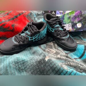 Puma MELO 5.5 Jr Basketball Sneakers